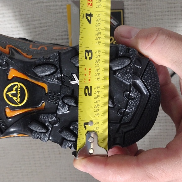 NWOB La Sportiva Carbon/Hawaiian Sun Ultra Raptor II Mid Wide GTX Boot Size 6 main image 7